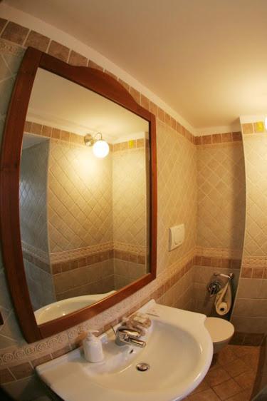 Corte Trecantaia 11 Holiday Hotel Bari Exterior foto