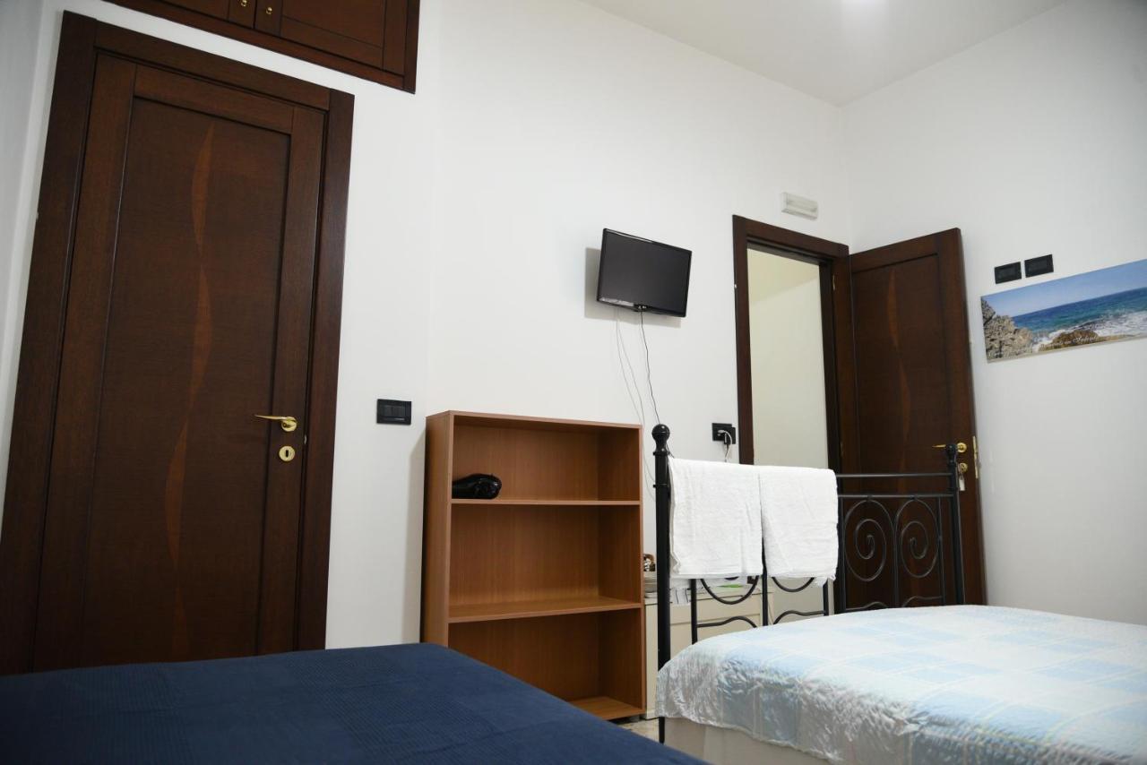 Corte Trecantaia 11 Holiday Hotel Bari Exterior foto